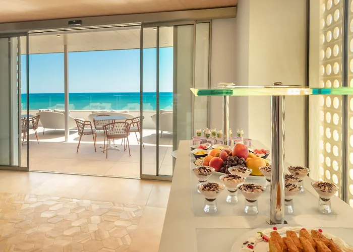 Rh Bayren & 4* Sup 甘迪亚