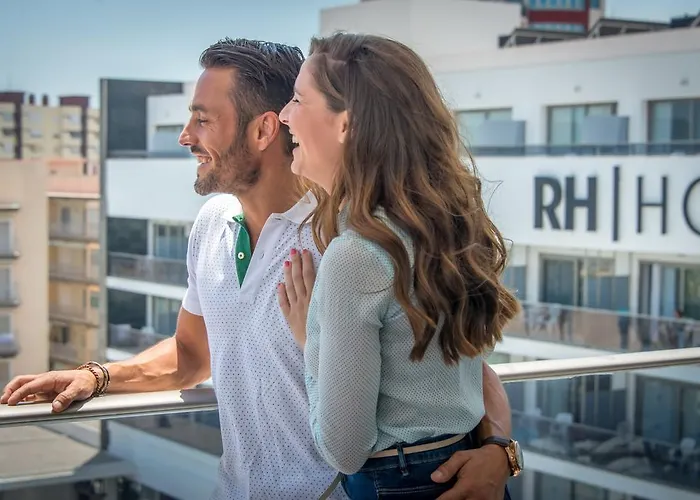 Rh Bayren & 4* Sup 甘迪亚